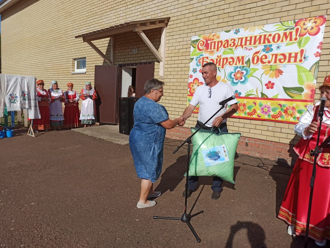 Жители поселка Юлдуз отпраздновали День села (фоторепортаж)