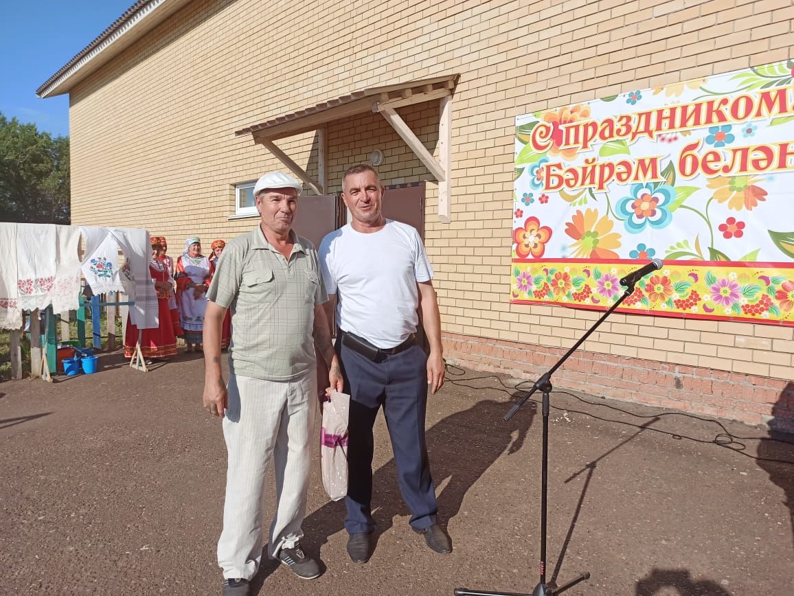 Жители поселка Юлдуз отпраздновали День села (фоторепортаж)