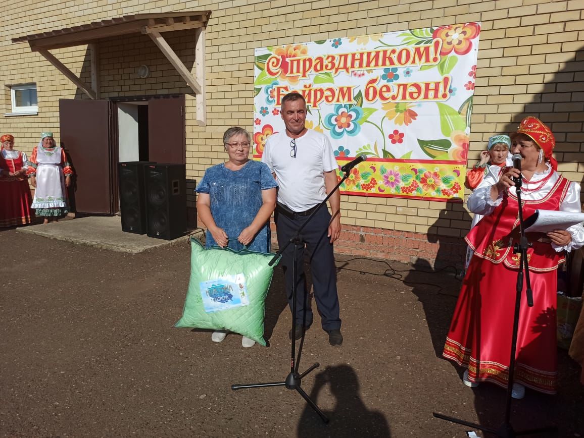 Жители поселка Юлдуз отпраздновали День села (фоторепортаж)