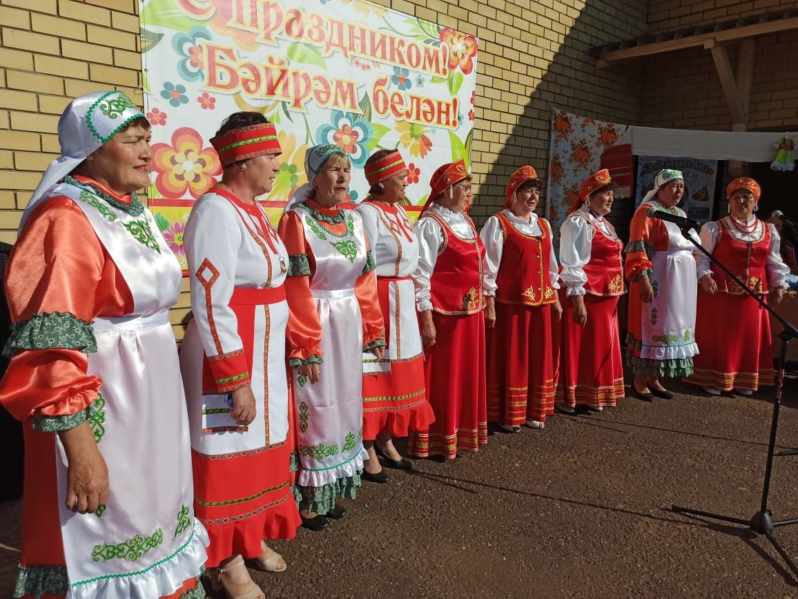 Жители поселка Юлдуз отпраздновали День села (фоторепортаж)