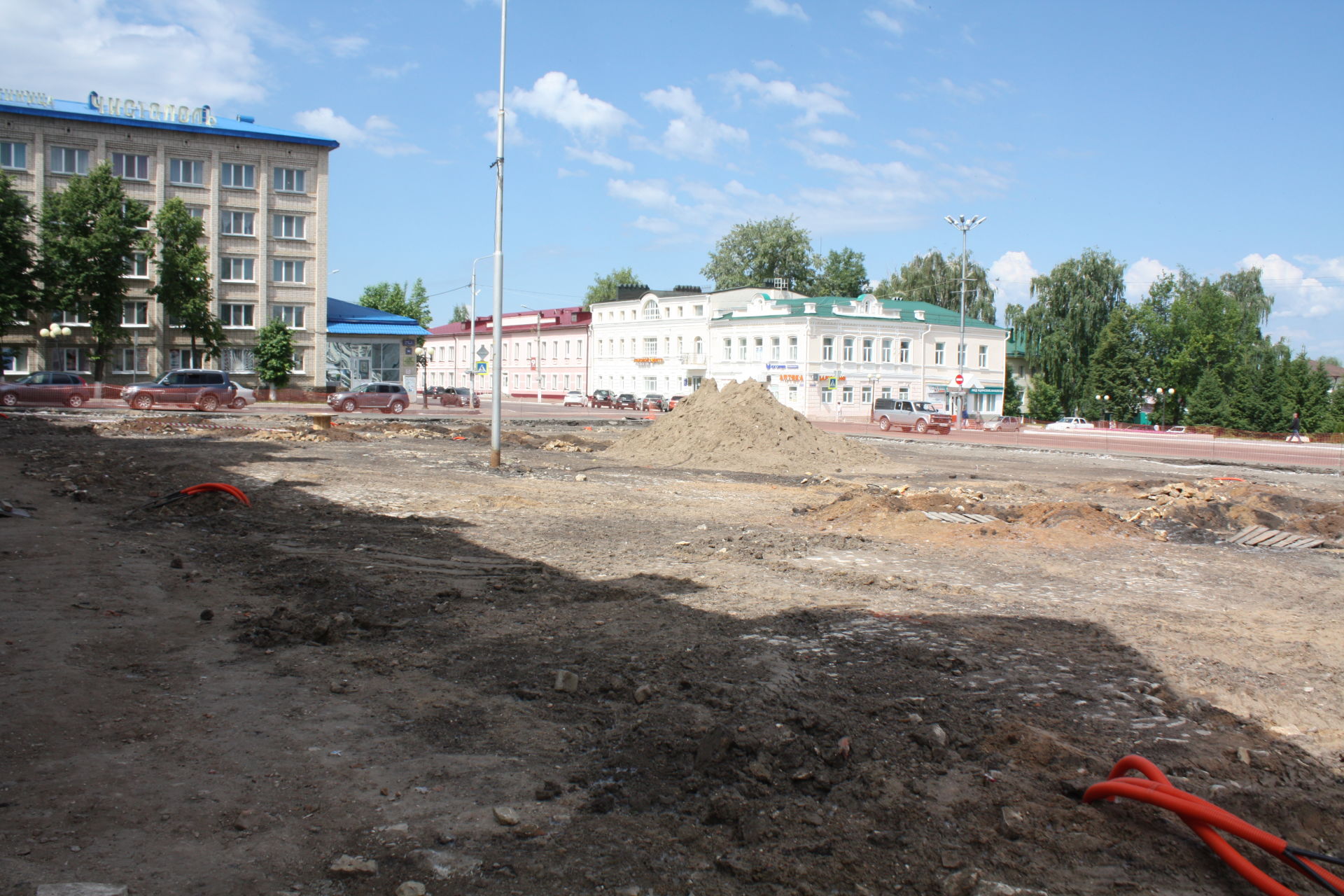 Что будет с фрагментами старинной мостовой на центральной площади в Чистополе