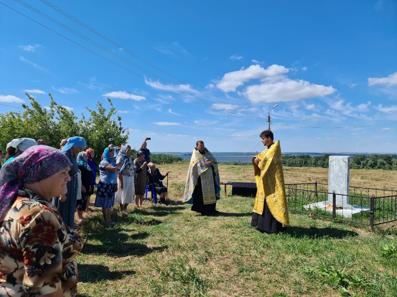 В селе Галактионово Чистопольского района РТ  провели первый молебен на месте строительства будущего храма