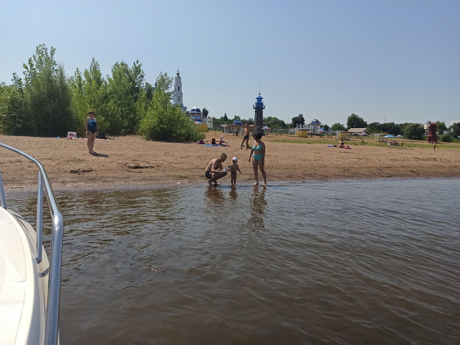 В Чистополе инспекторы ГИМС патрулируют водоемы (фоторепортаж)