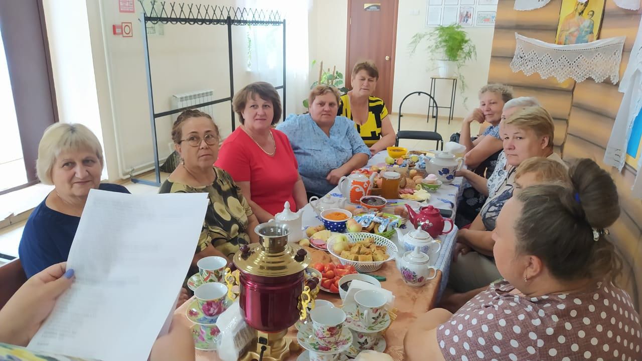 Жители села Чистопольские Выселки устроили «Чайный переполох»