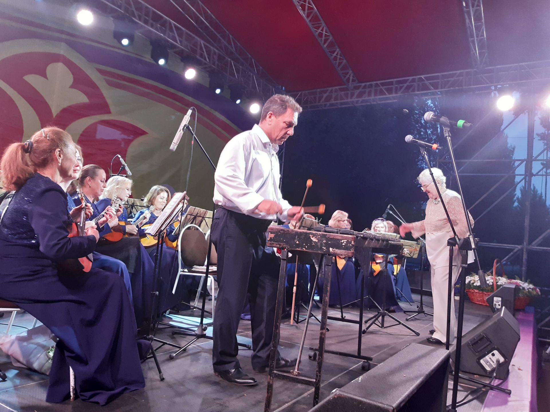 В Чистополе проходят вечера оркестровой музыки (Фоторепортаж)