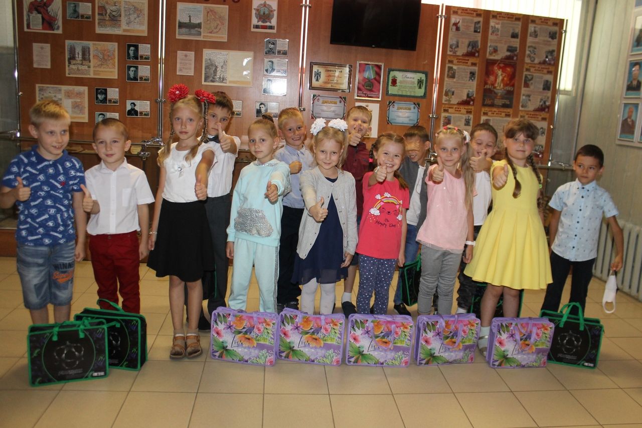 К акции «Помоги собраться в школу» подключились чистопольские полицейские и общественники