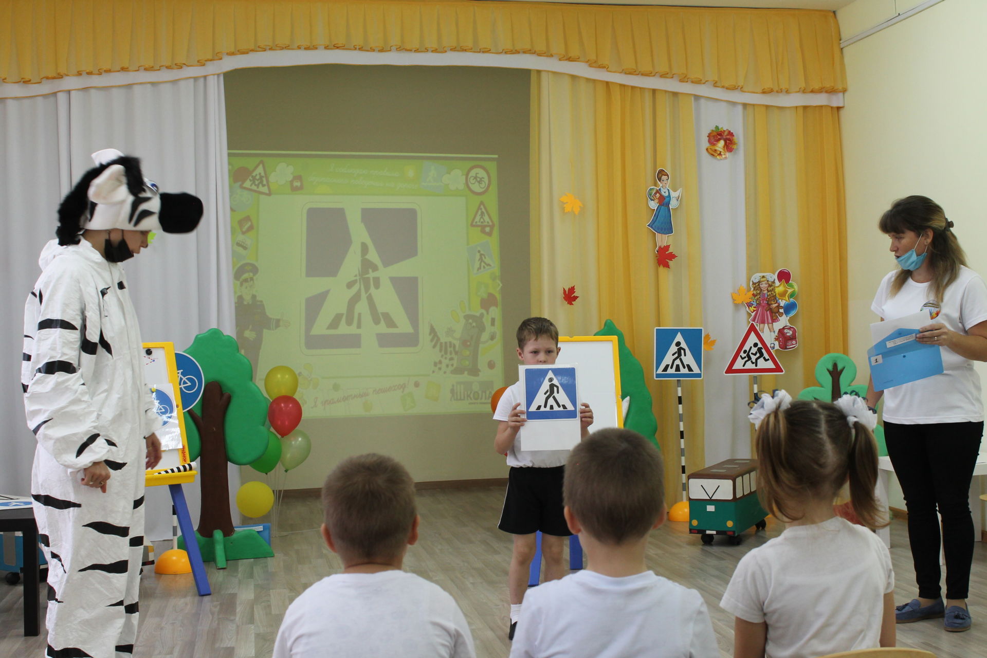 Чистопольские дошкольники участвовали в квест-игре по ПДД