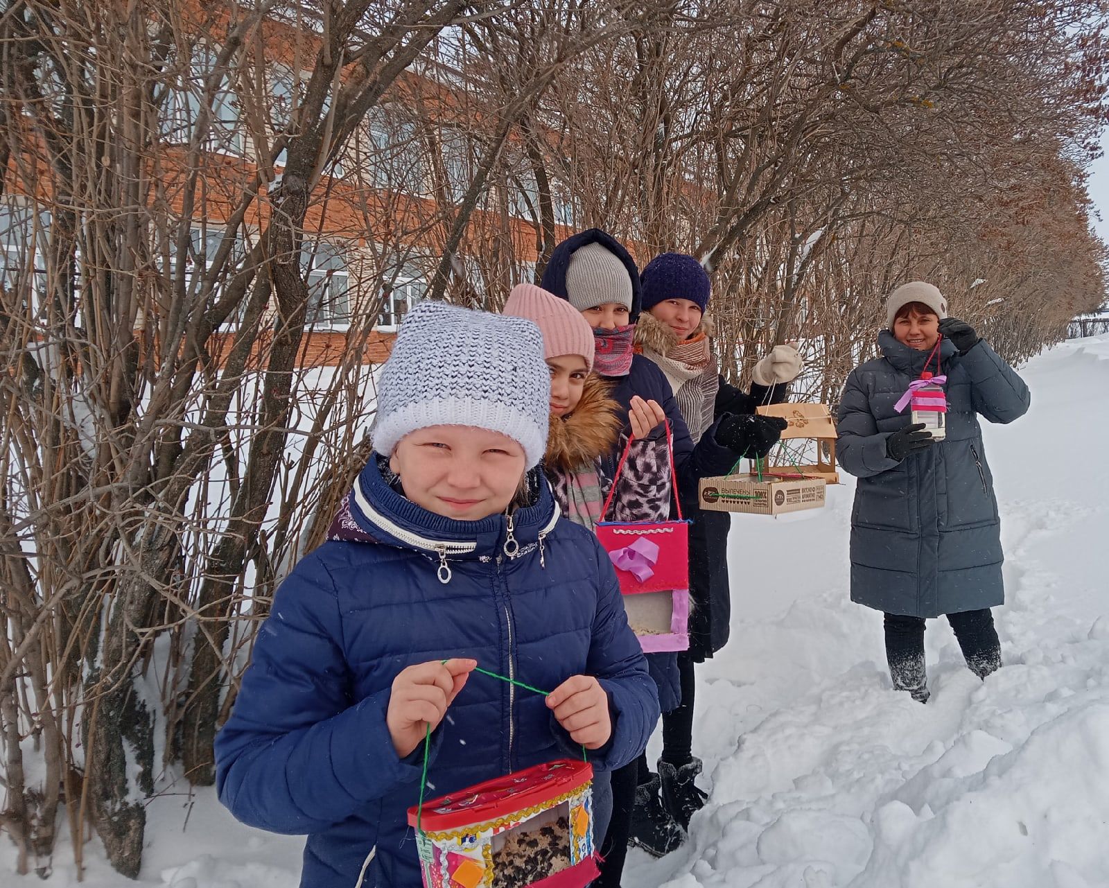 В чистопольском селе проходила акция «Помоги птицам зимой»