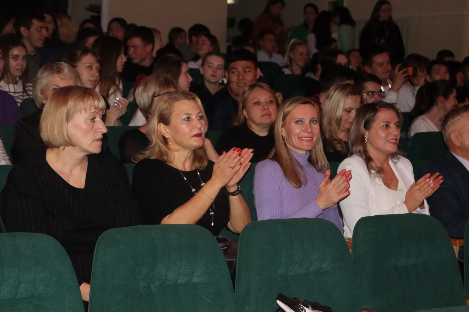 Чистопольские студенты отпраздновали День первокурсника (Фоторепортаж)
