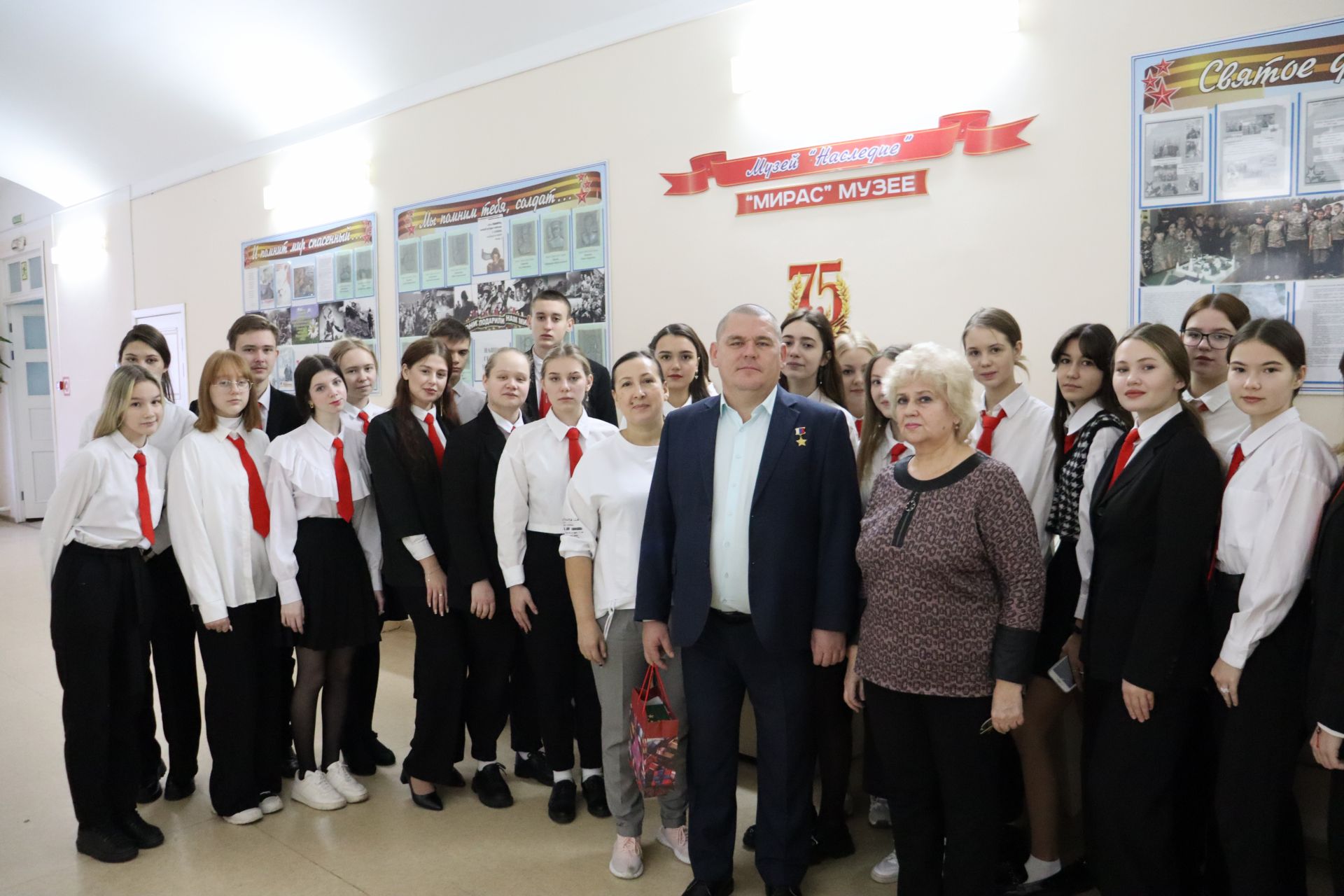 Чистопольские гимназисты встретились с Героем России Алексеем Кораблевым
