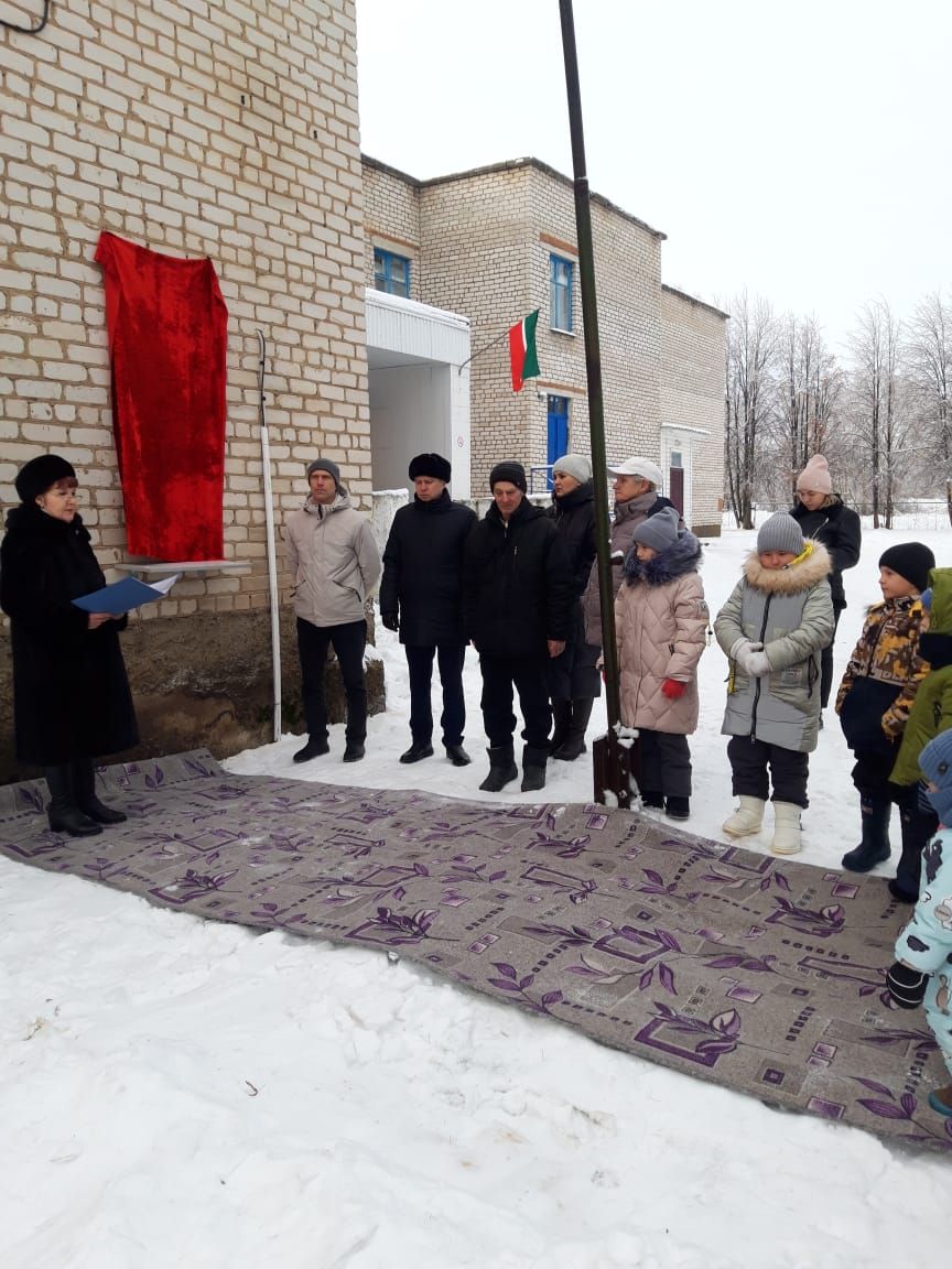 В Чистополе открыли мемориальную доску в память об участнике спецоперации Сергее Тимофеенко