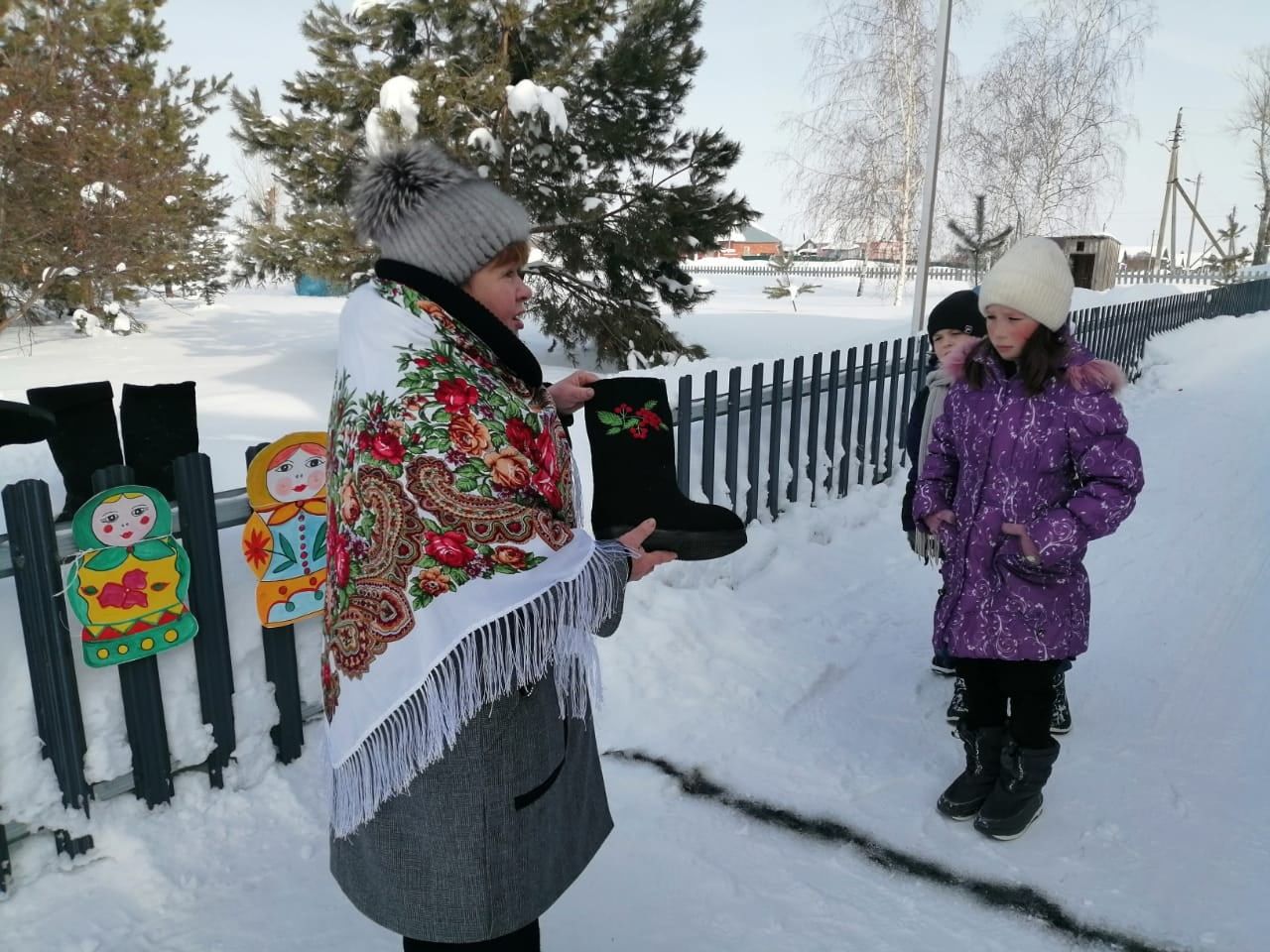 Детям из чистопольского села рассказали о русской народной обуви – валенках