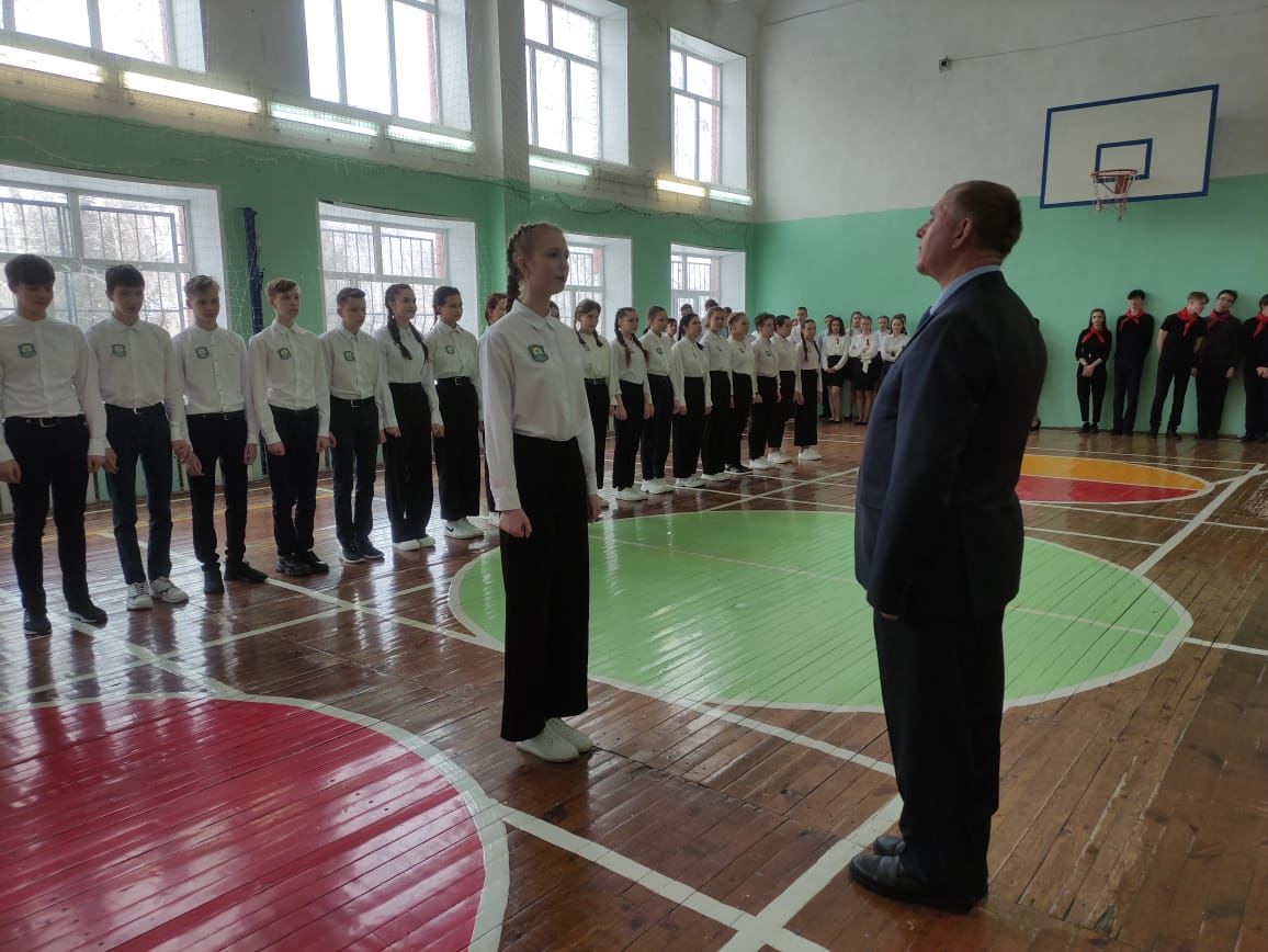 Чистопольские школьники участвовали в смотре строя и песни