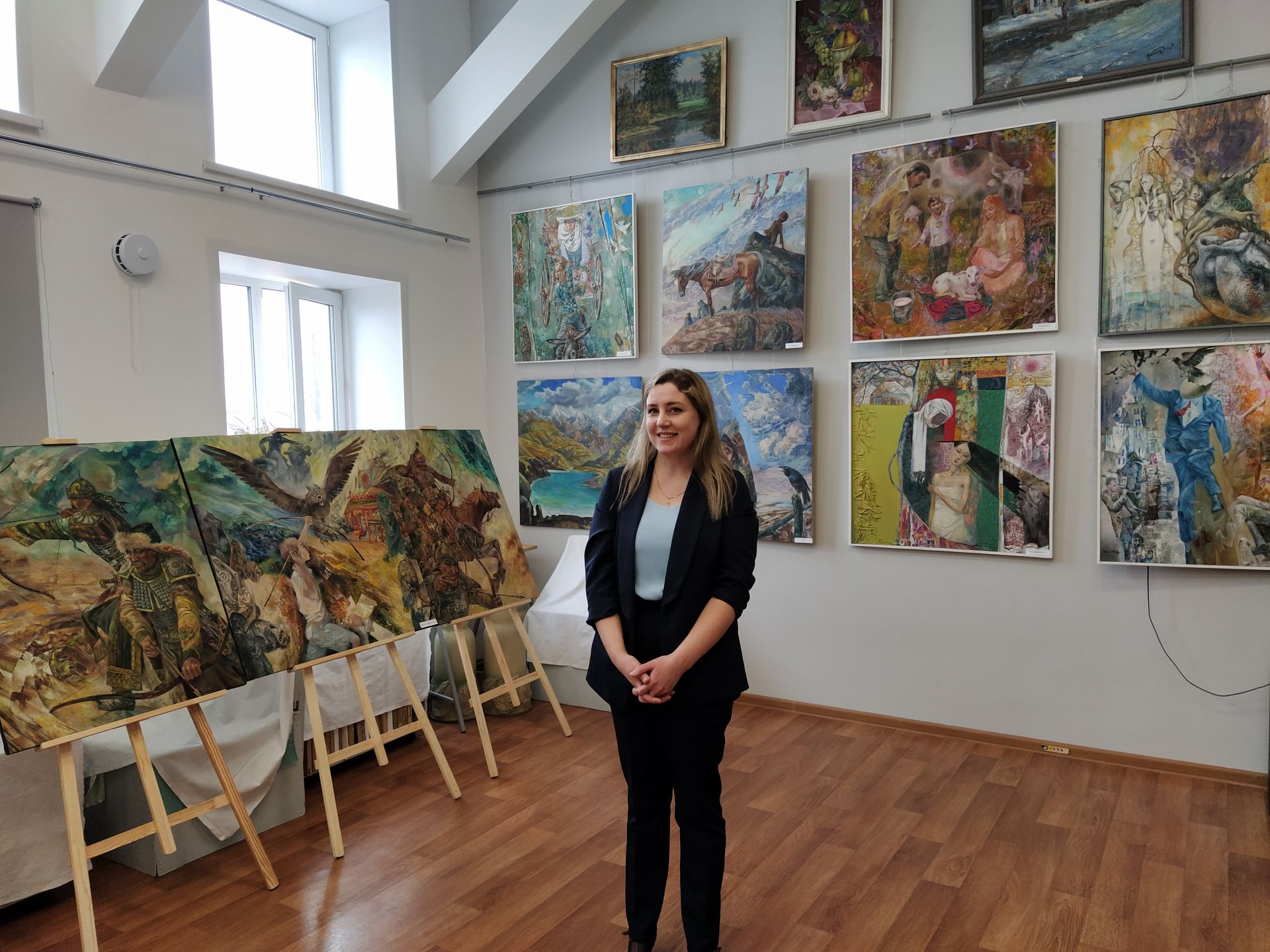 В Чистополе открылась персональная выставка Рината Ханафеева