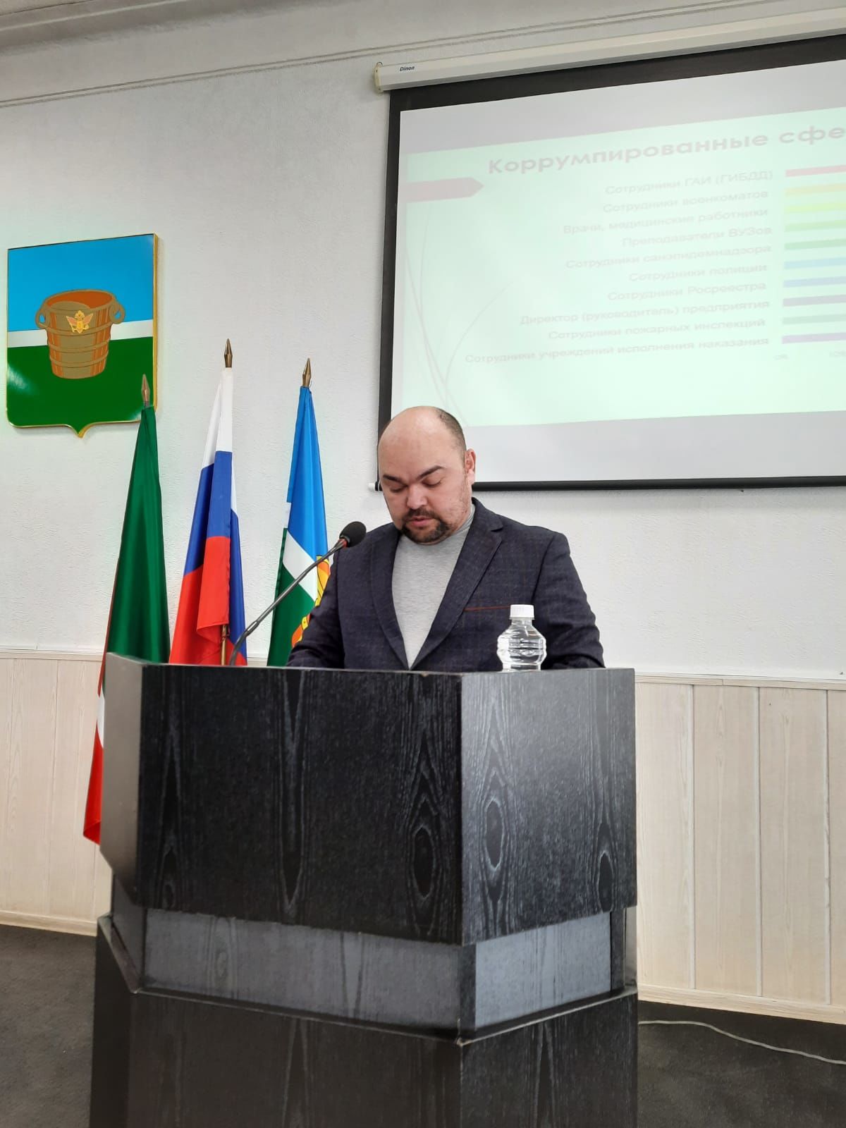 Глава Чистопольского района призвал усилить работу по предупреждению коррупции