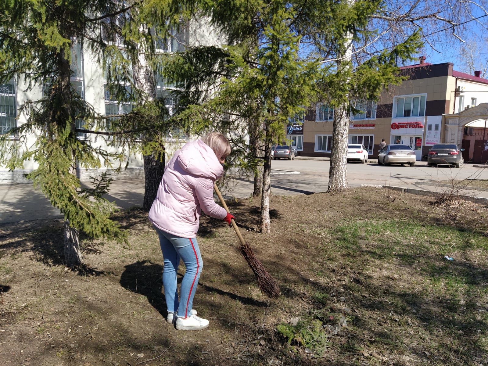 Сотрудники «Чистопольских известий» присоединились к Всероссийскому субботнику