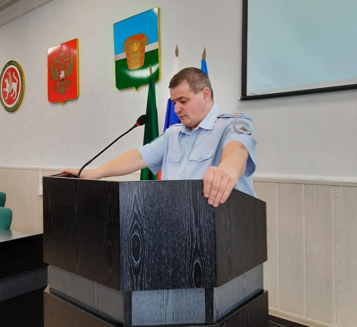 Дмитрий Иванов: необходимо навести порядок на прилегающих территориях