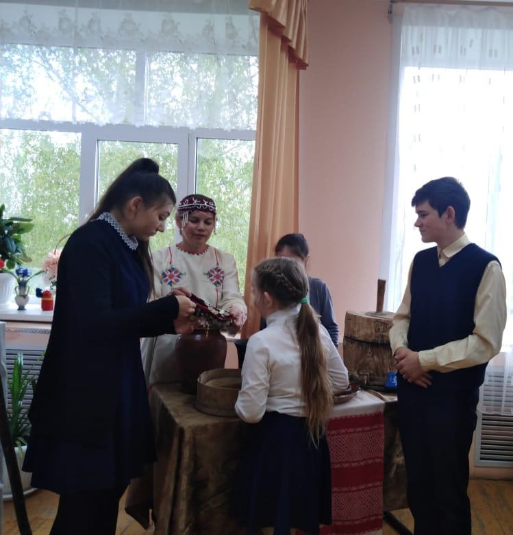 Дети чистопольского села знакомились с традициями чувашского народа