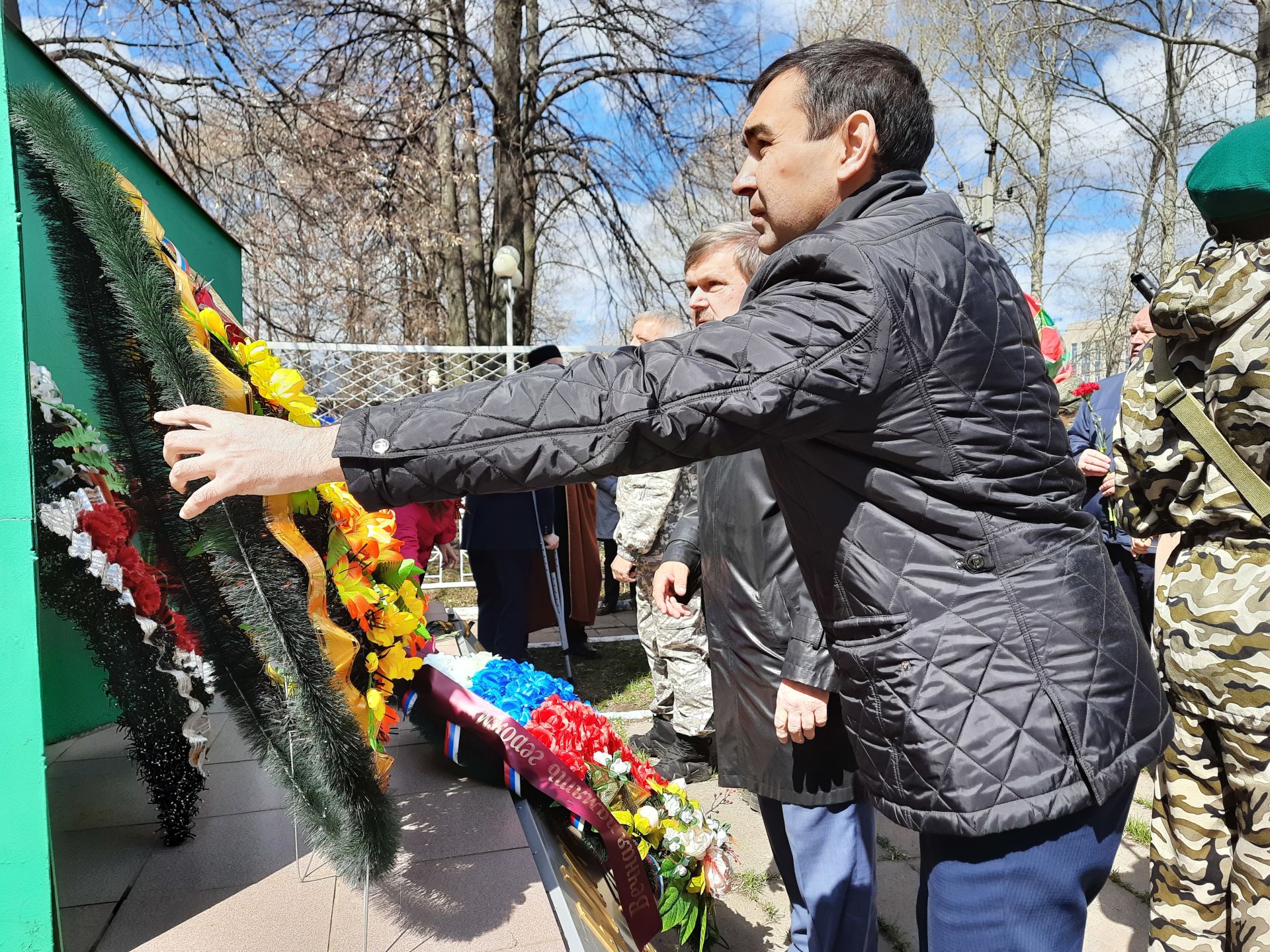 В преддверии Дня Победы в Чистополе провели массовый автопробег (Фоторепортаж)