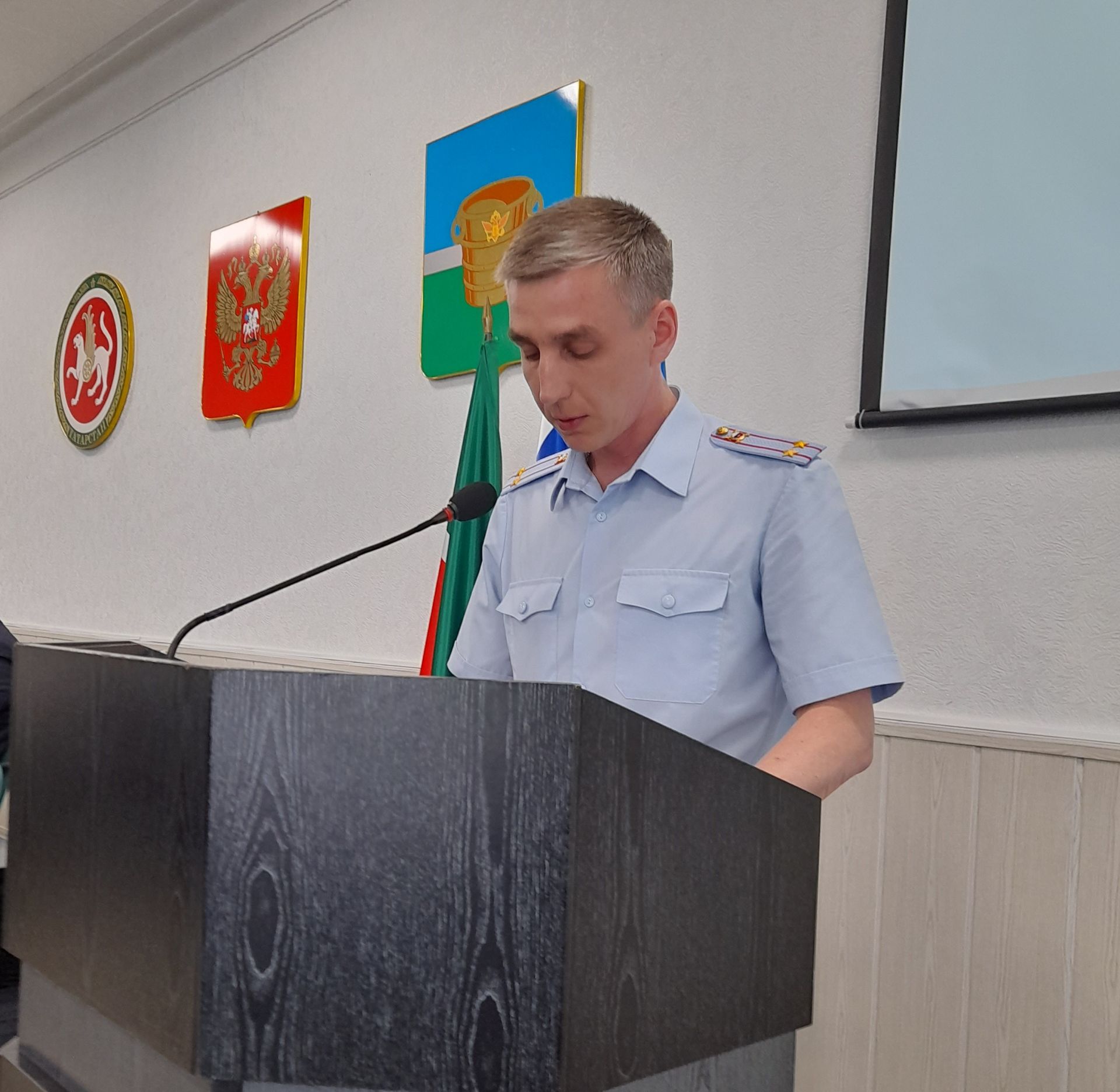 В чистопольском муниципалитете обсуждались проведение Сабантуя, деятельность Дворца творчества детей и молодежи, АПК, оперативная обстановка