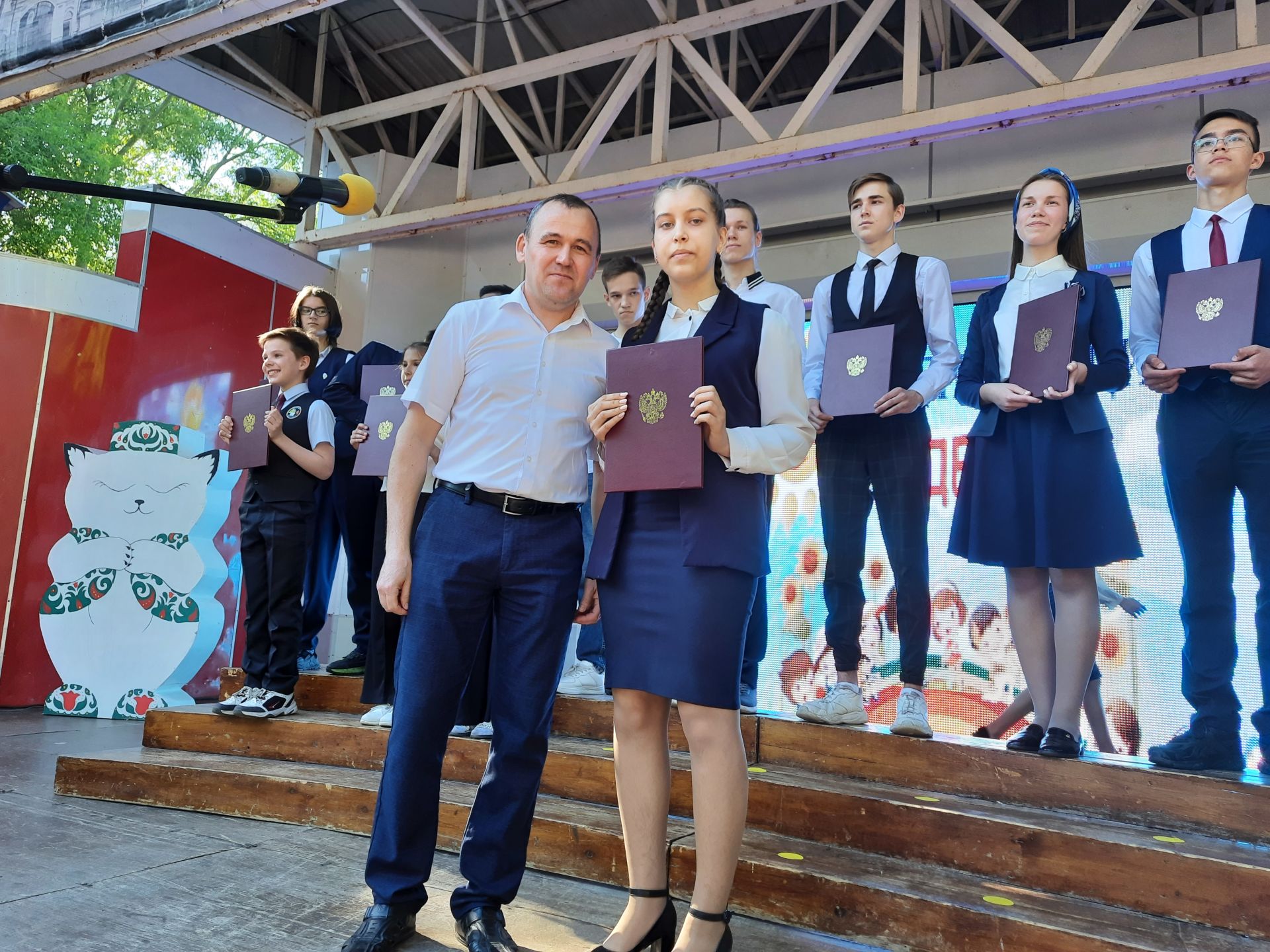 В Чистополе наградили призеров Республиканских и Всероссийских олимпиад школьников