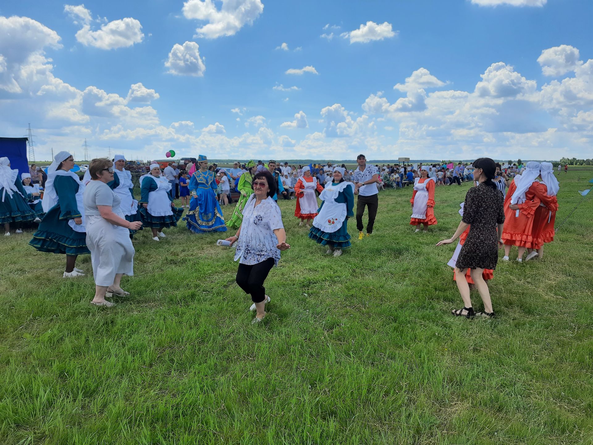 В деревне Татарский Сарсаз состоялся праздник возле озера (Фоторепортаж)