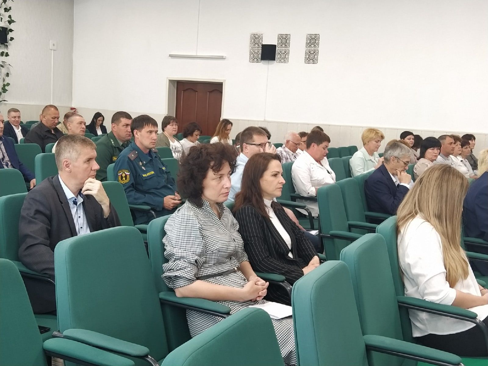 Темами совещания-планерки в чистопольском муниципалитете стали деятельность ресурсного центра СО НКО, оперативная обстановка за неделю