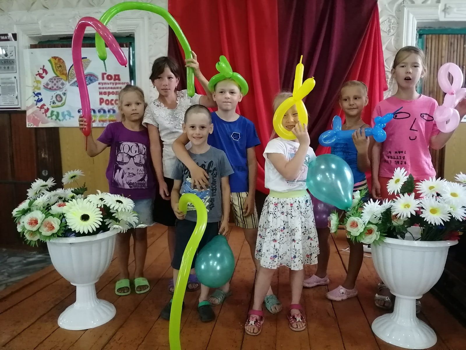 Детям из чистопольского села провели мастер-класс по изготовлению фигур из воздушных шаров