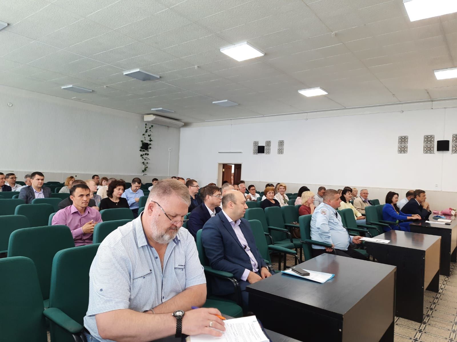 В чистопольском муниципалитете прошло еженедельное совещание с руководителями