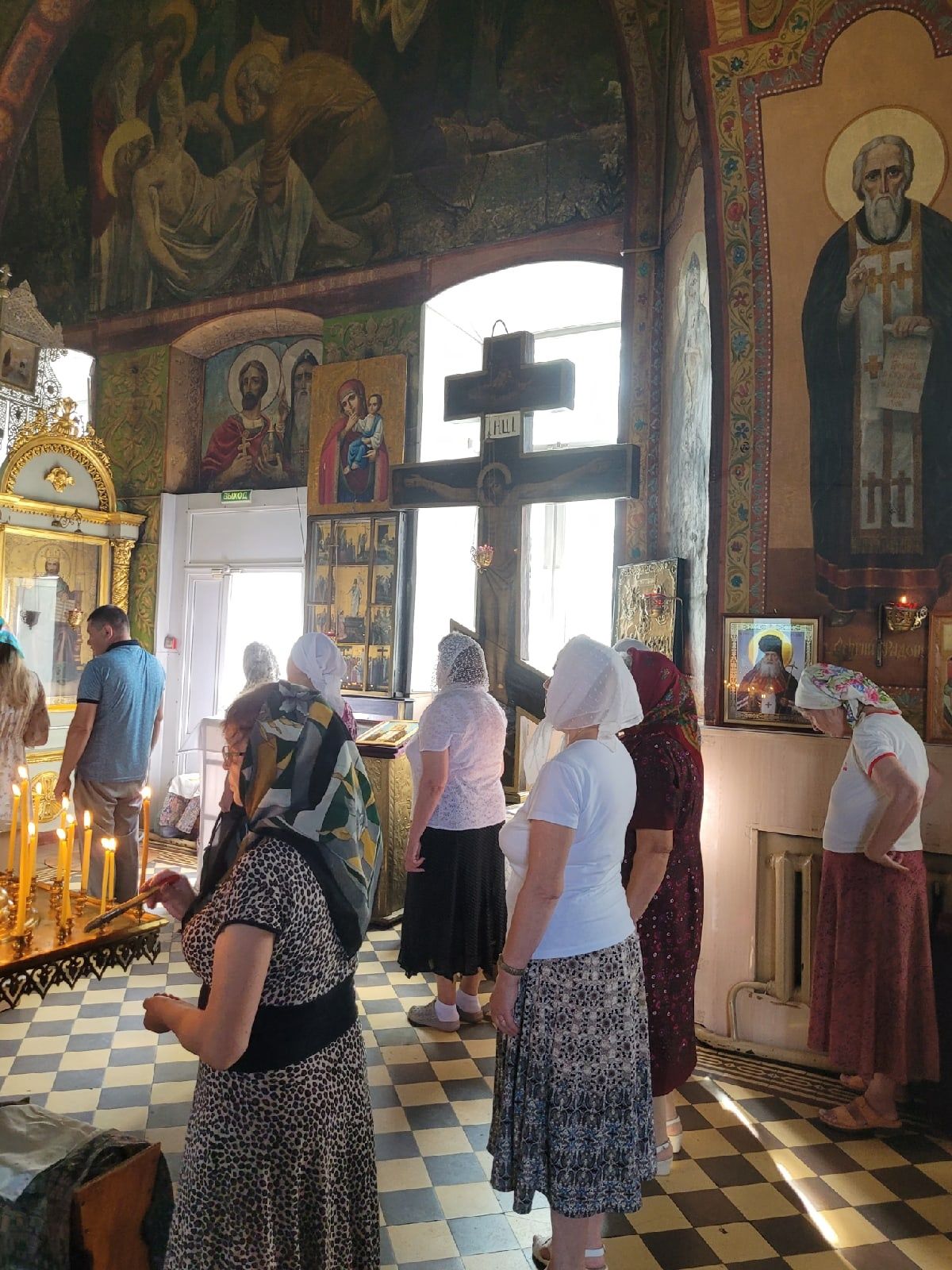 В храме Казанской иконы Божией Матери состоялась праздничная Божественная литургия