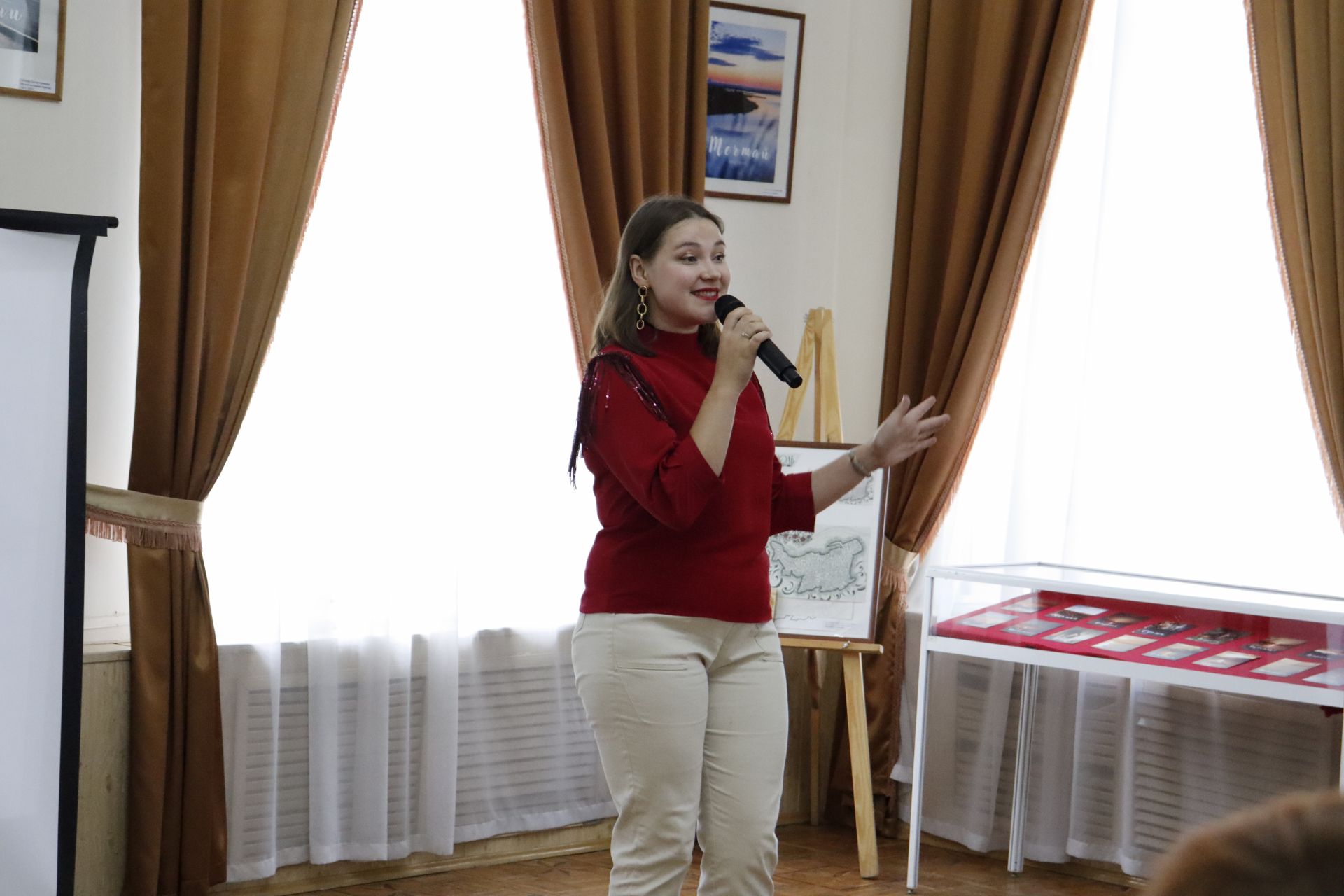 Молодые блогеры из Чистополя презентовали свои фотооткрытки