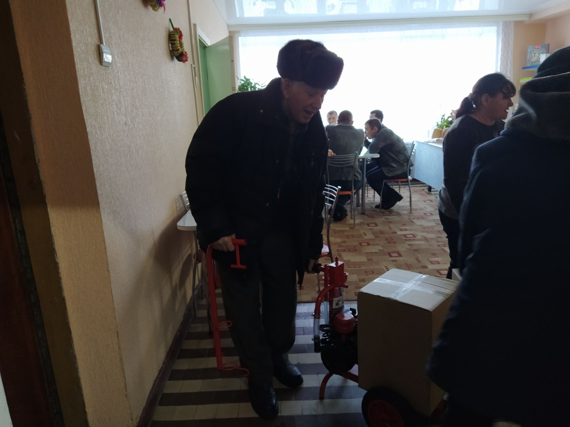105 жителей Чистопольского района получили доильные аппараты