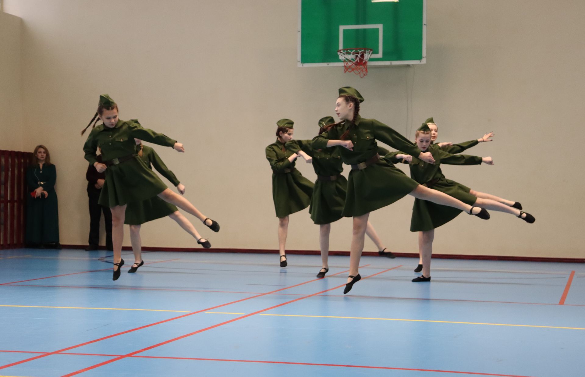 Чистай үсмерләре армиягә әзерлекне күрсәттеләр