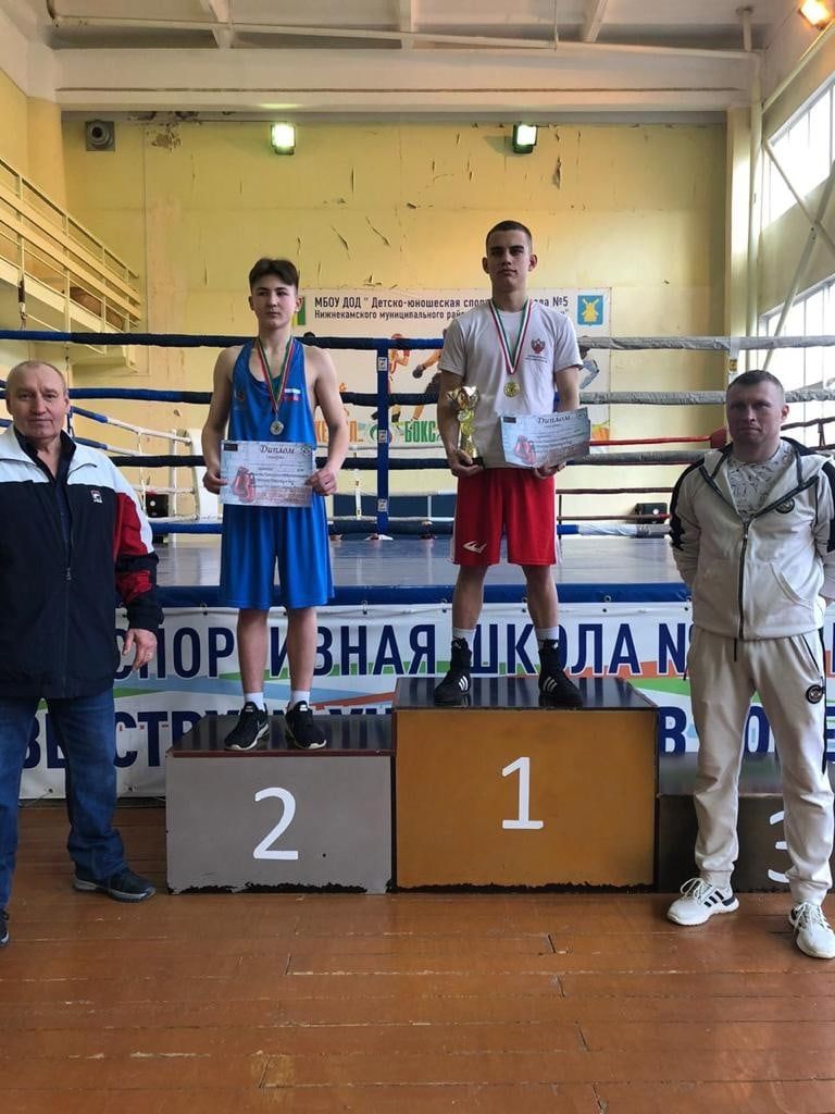 Чистопольские спортсмены завоевали медали с Первенства НМР РТ по боксу