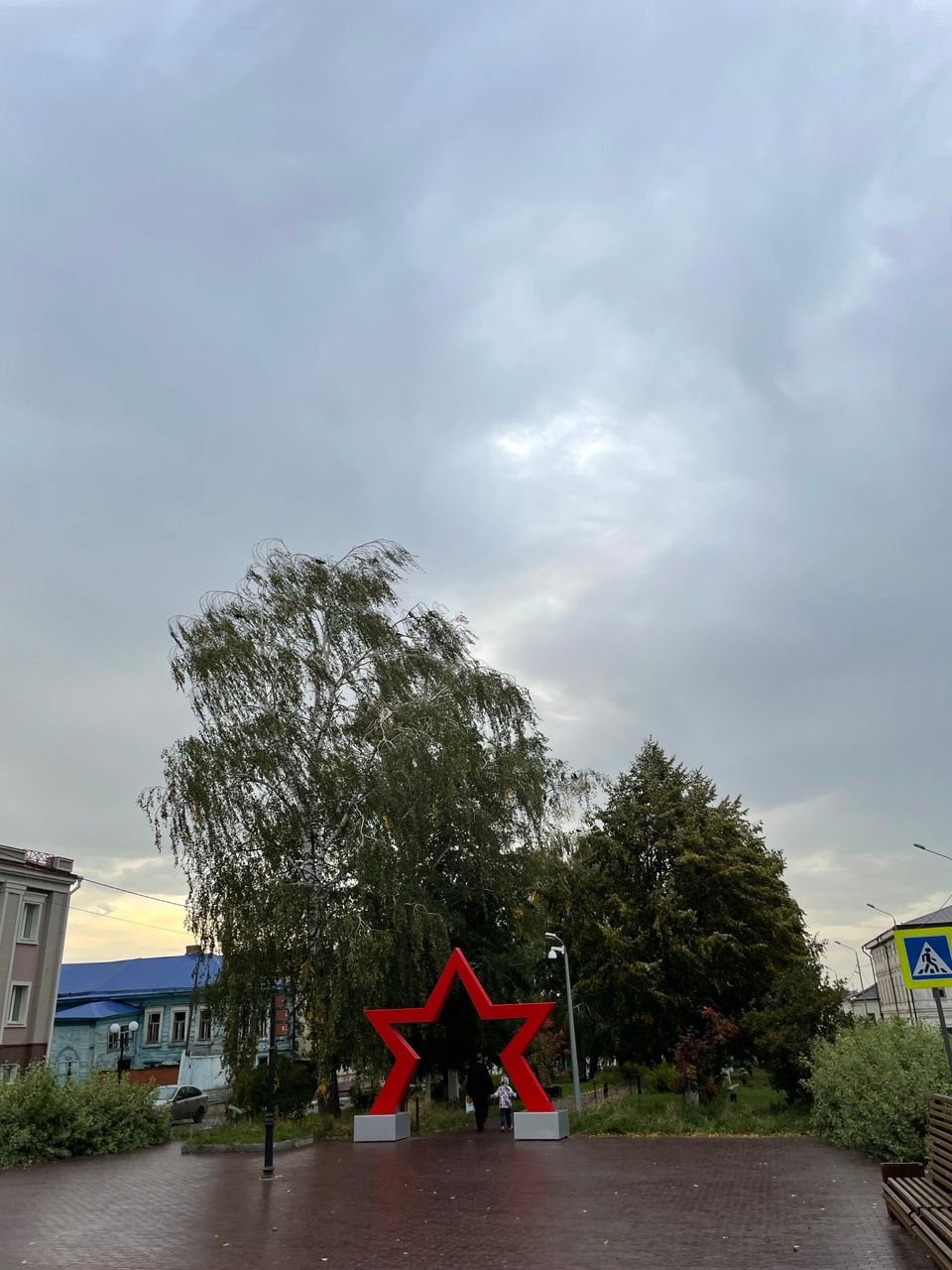 МЧС РТ напомнило о мерах безопасности во время грозы и сильного ветра