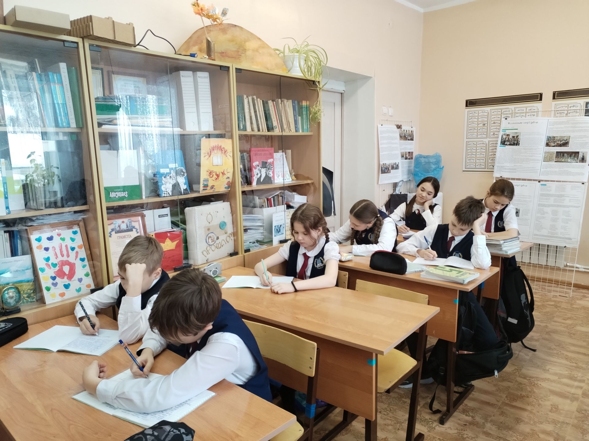 Чистопольские лицеисты написали письма жителям блокадного Ленинграда