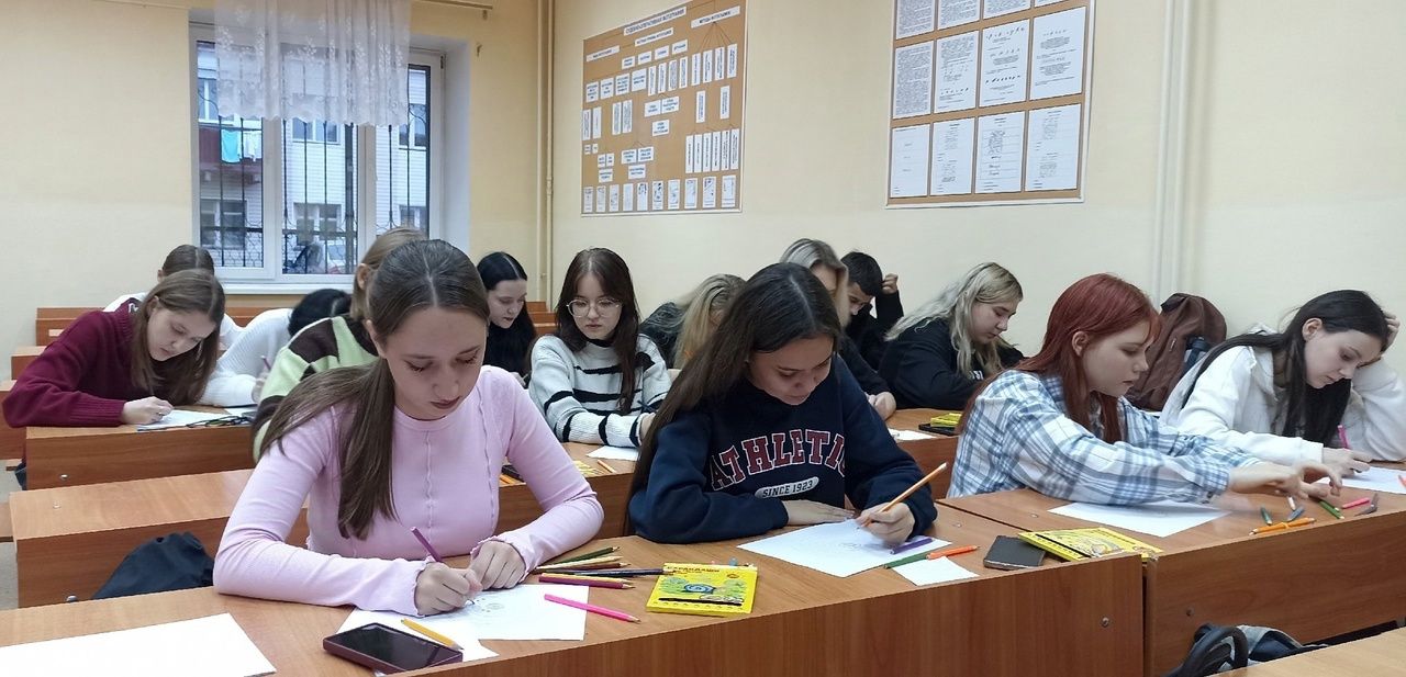 Студенты Чистопольского филиала КИУ открыли для себя мир арт-терапии