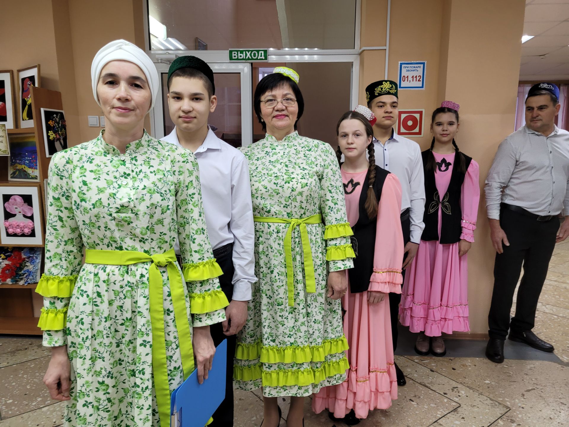 Семья Тухфатуллиных из Чистопольского района рассказала о своем роде пчеловодов и гармонистов