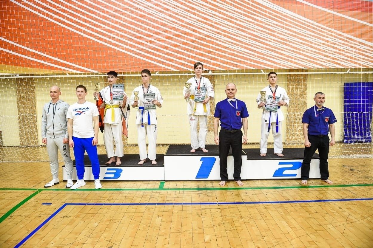 Чистопольский спортсмен взял серебро на первенстве ПФО по киокусинкай