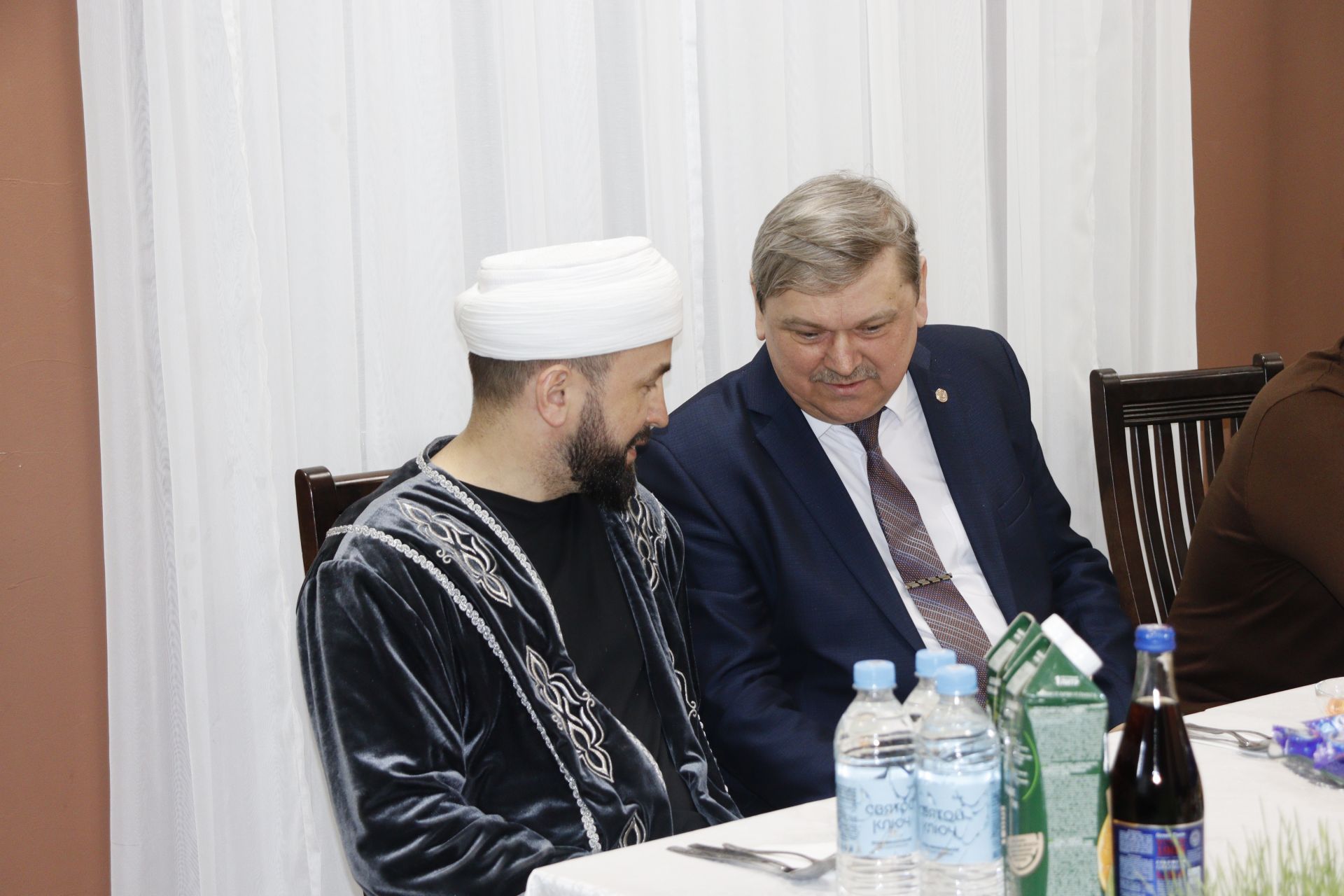 Более 100 человек пригласили на большой ифтар в Чистополе