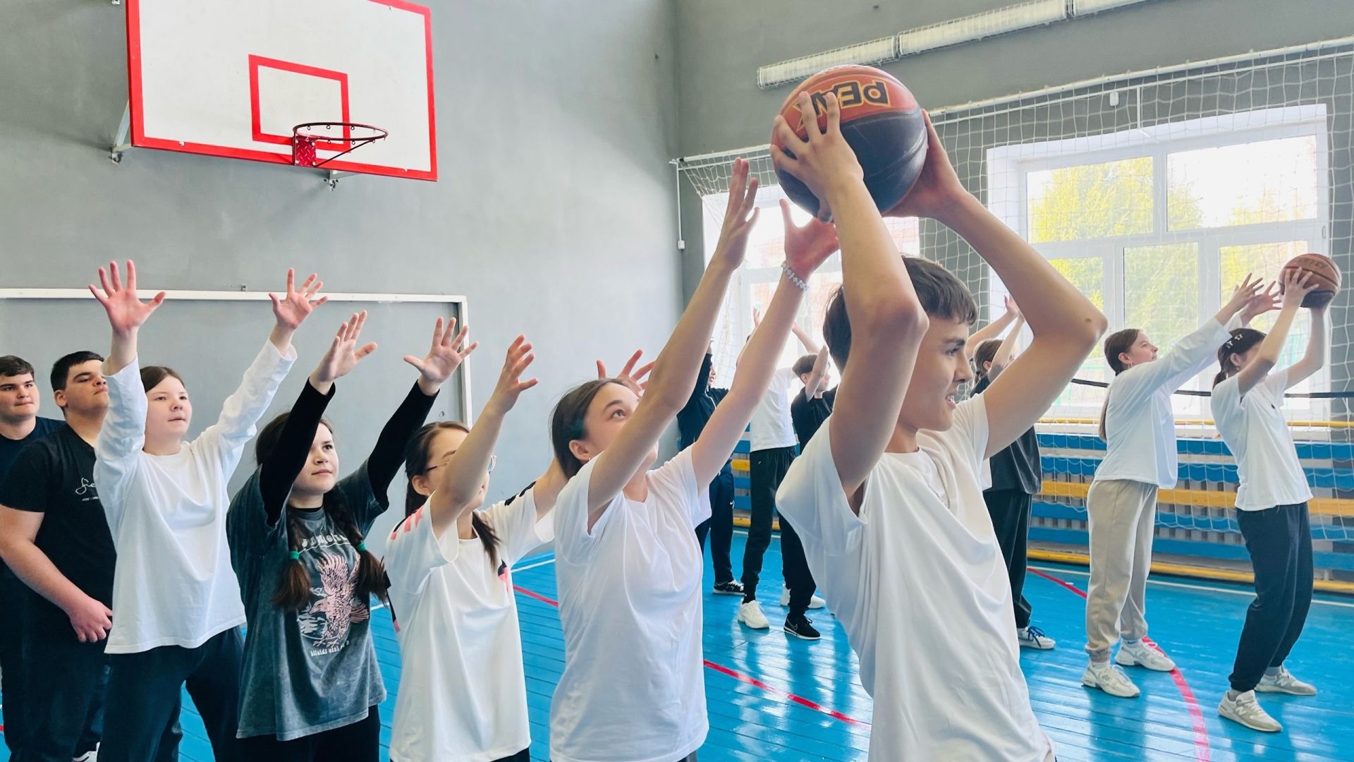 Сельская молодежь Чистопольского района приняла участие в спортивно-развлекательном мероприятии