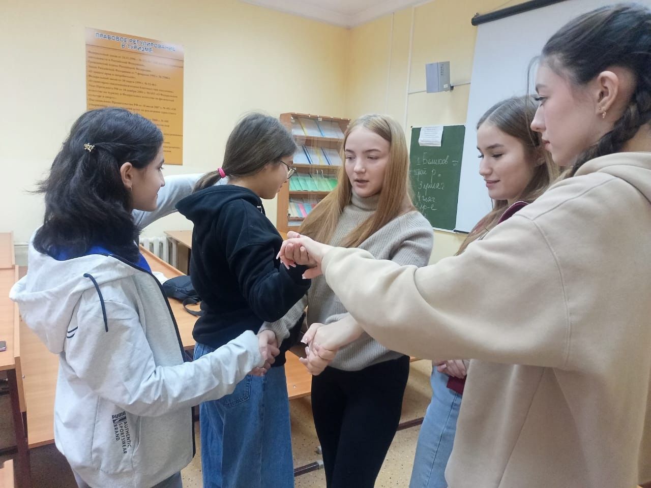 Чистопольские студенты учились преодолевать жизненные ситуации
