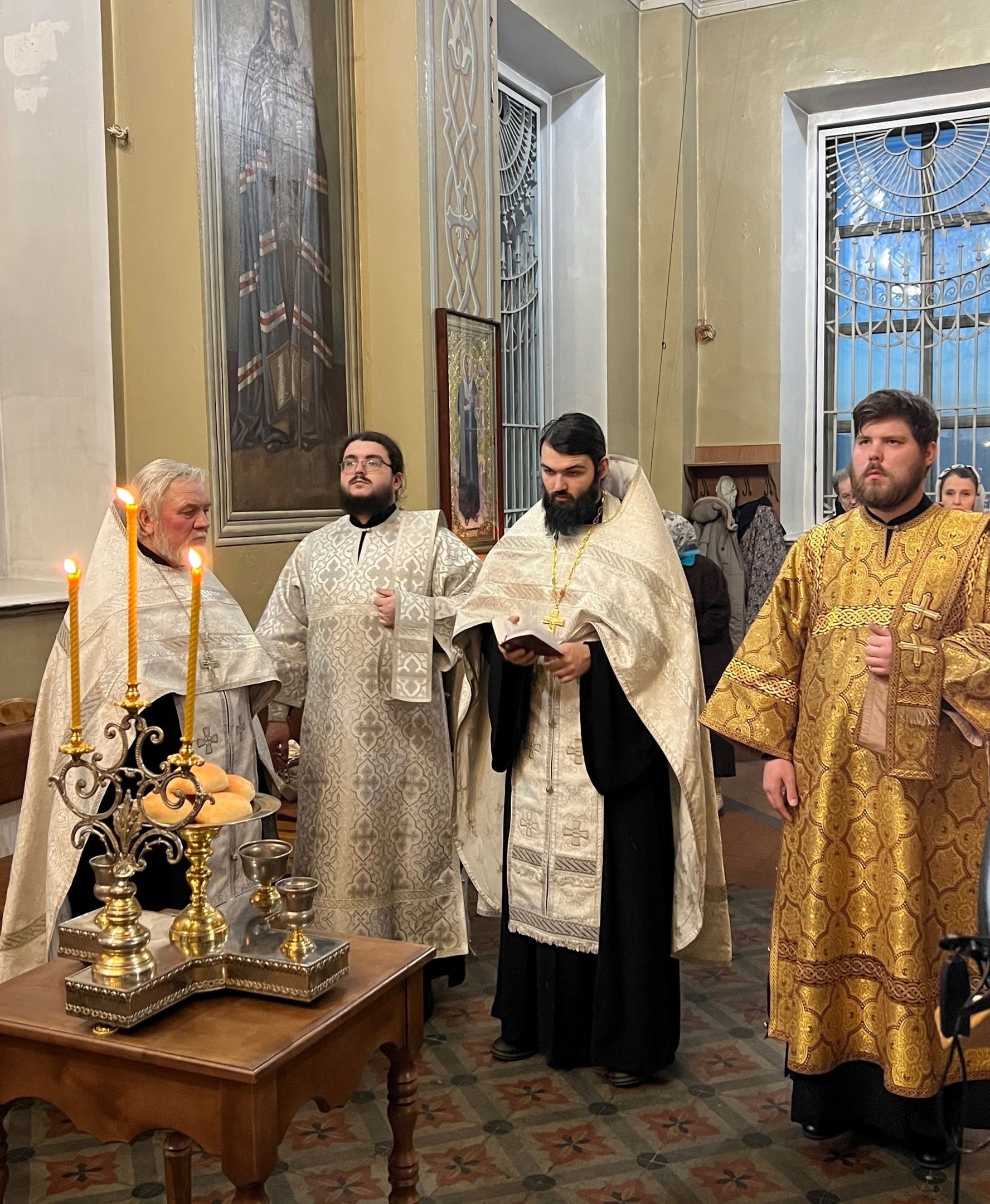 В чистопольском Свято-Никольском соборе состоялось всенощное бдение