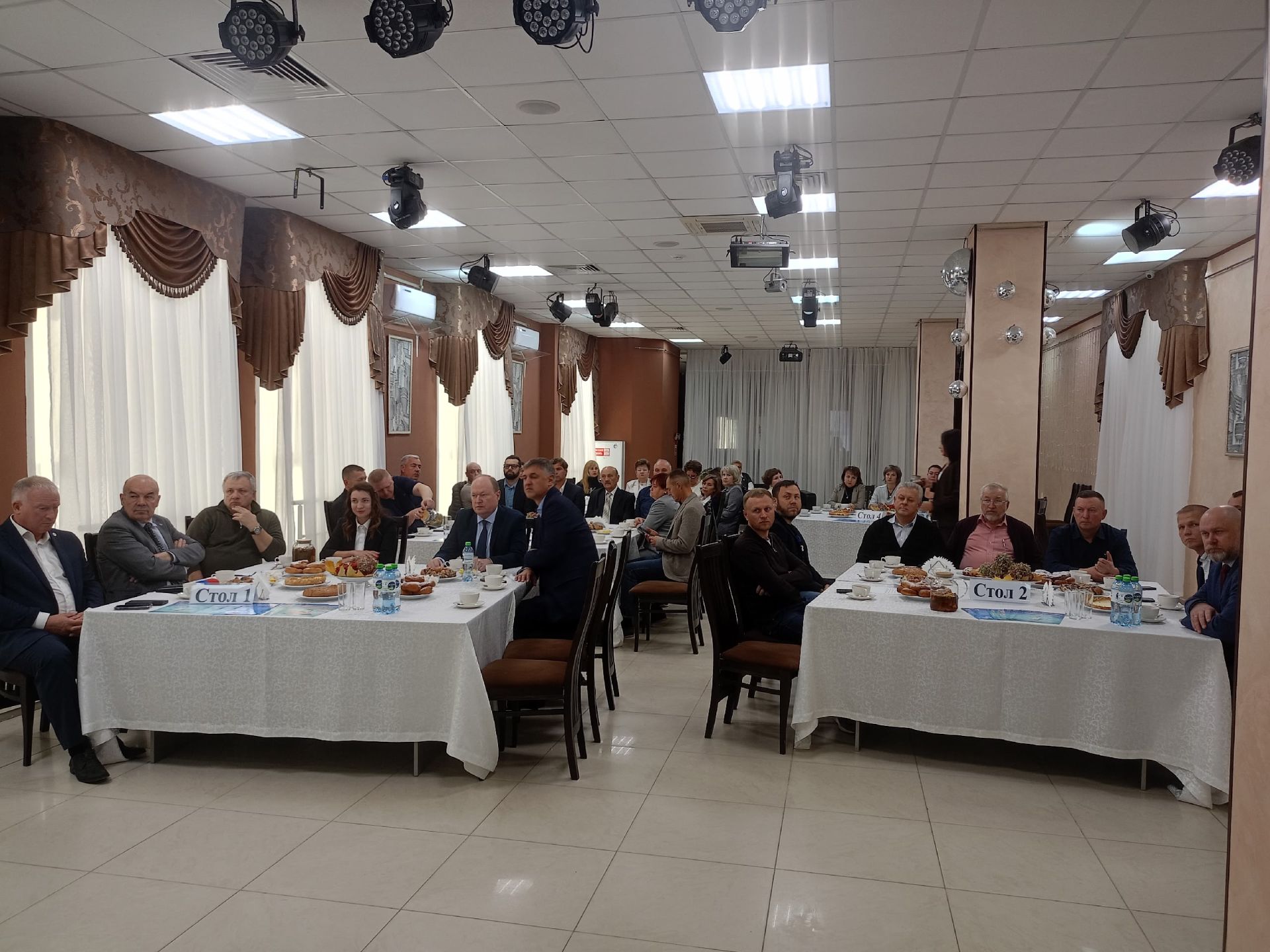 Глава Чистопольского района встретился с предпринимателями