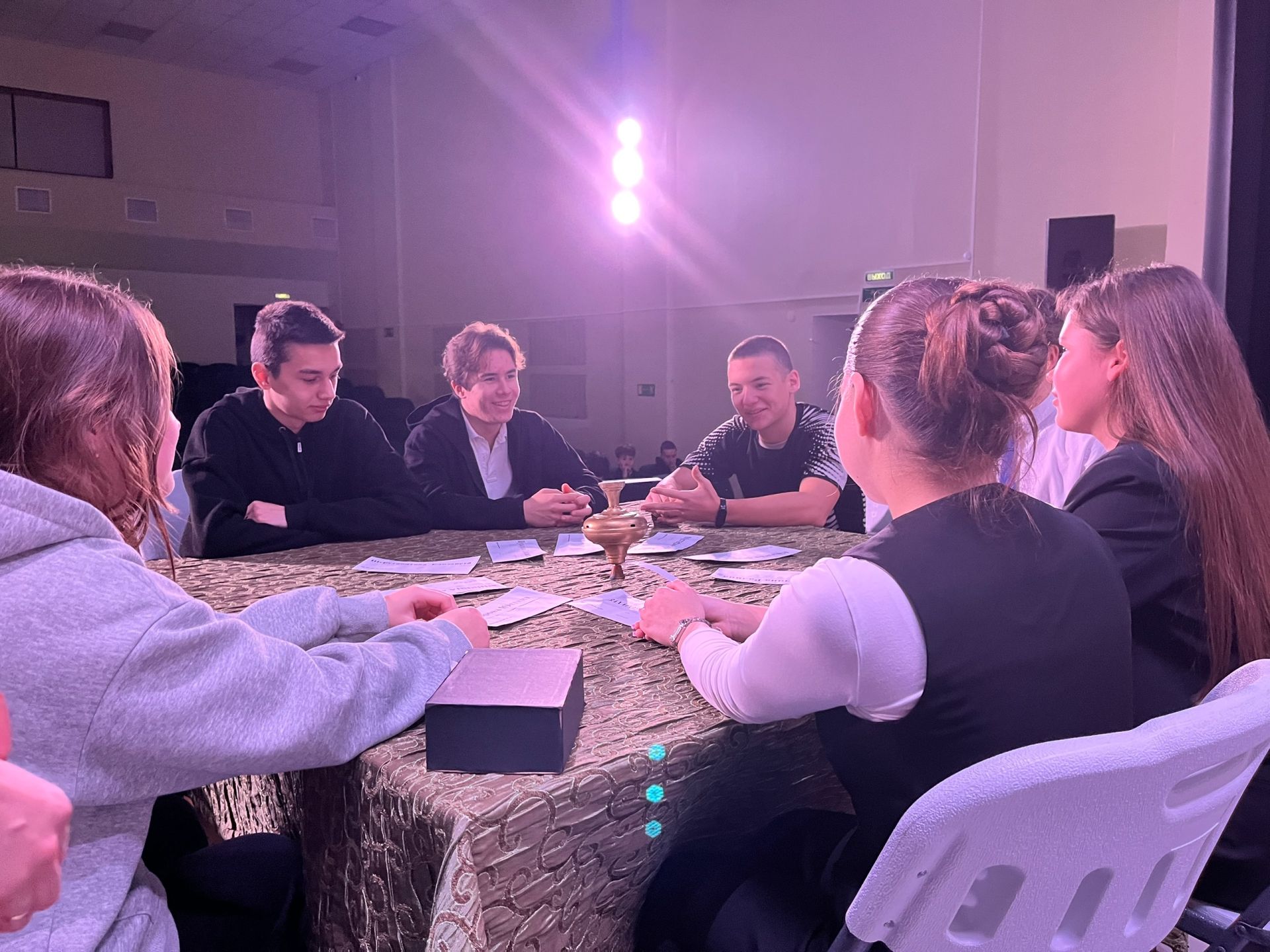 Для чистопольских школьников прошла интеллектуальная игра о буллинге