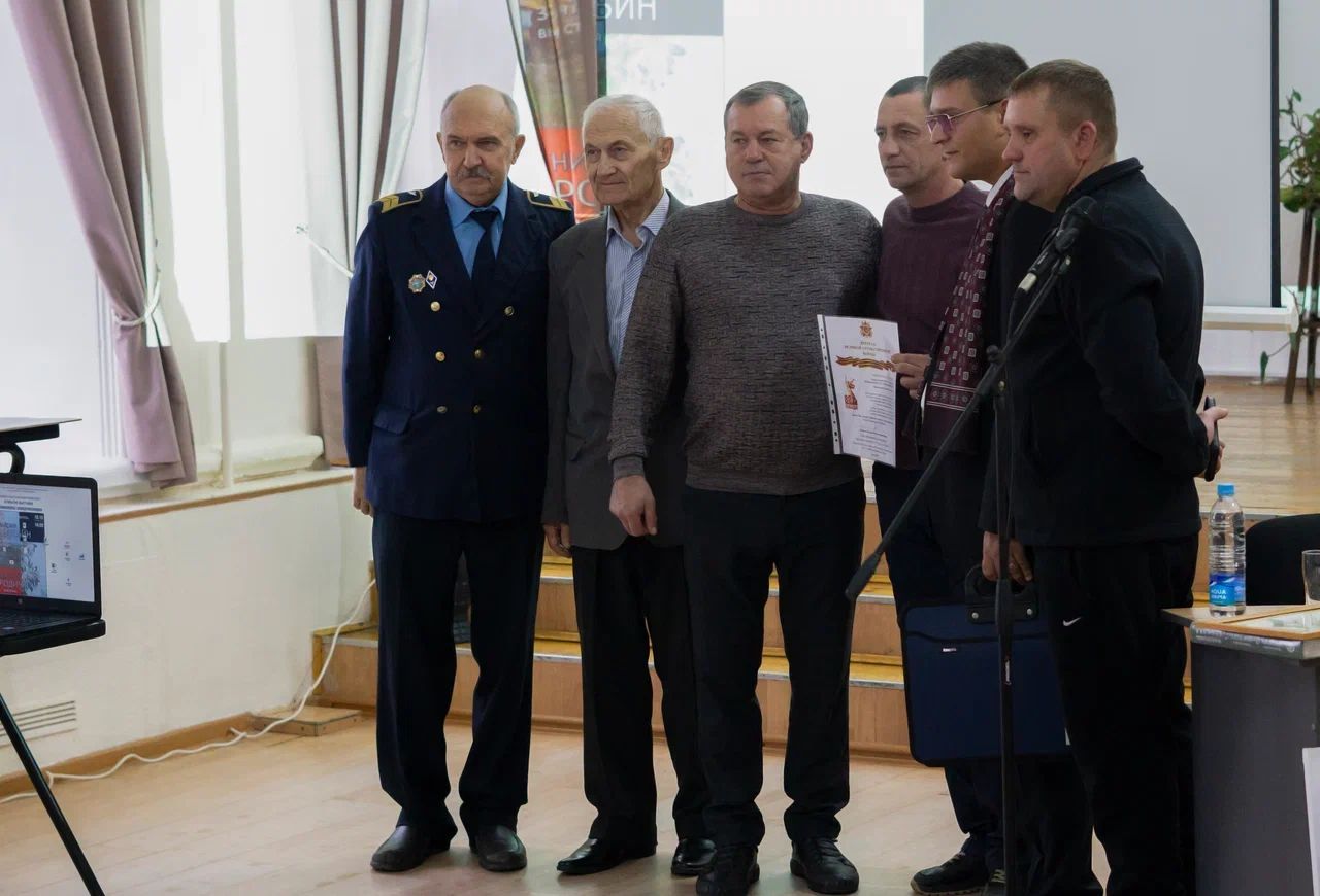 «Моменты творчества»: в Чистополе открылась выставка двух художников
