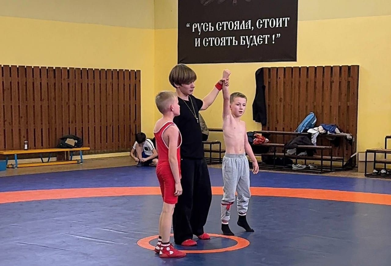 В Чистополе определились сильнейшие юные борцы греко-римского стиля
