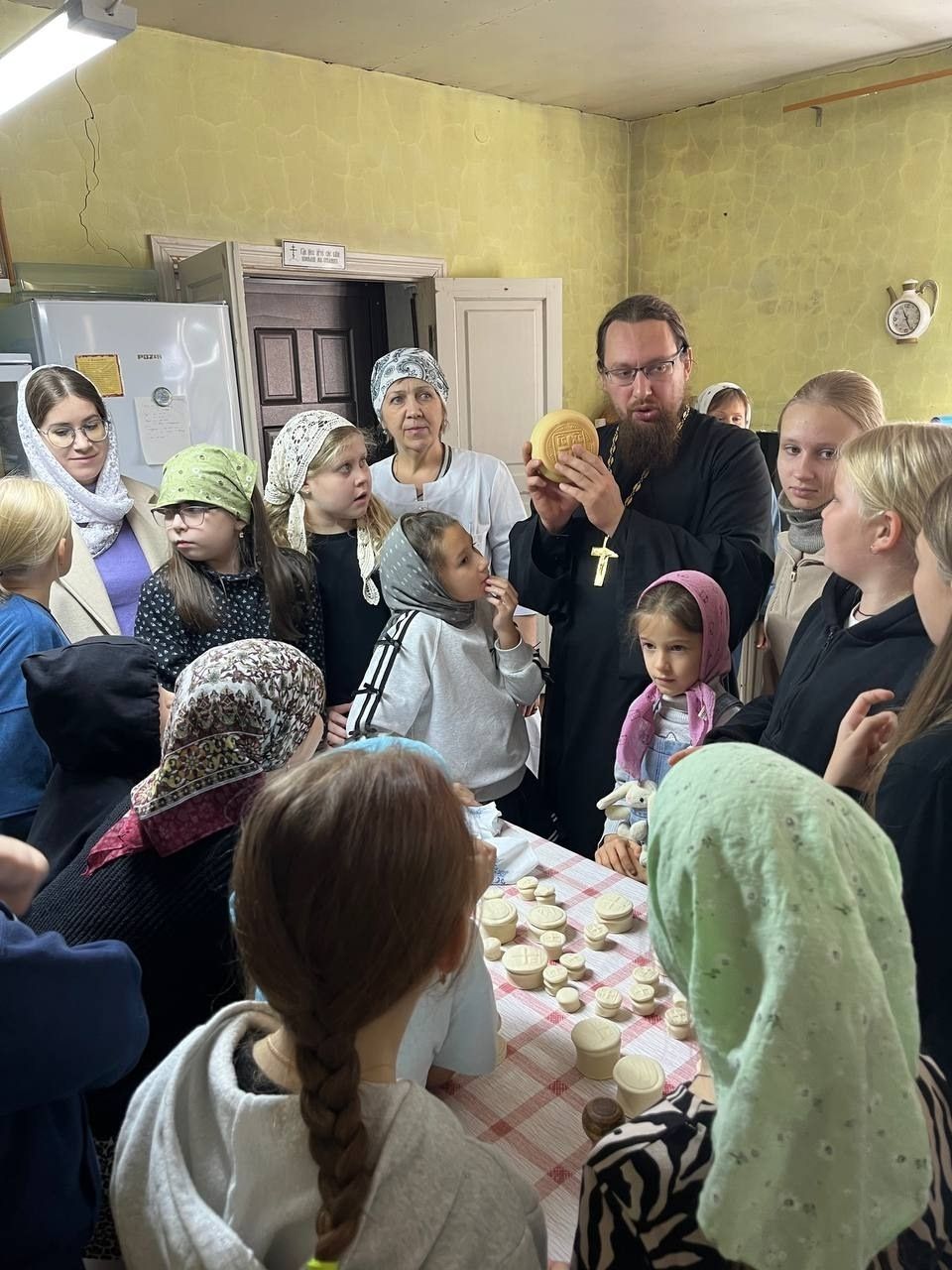 Учащиеся воскресной школы Чистополя посетили церковную просфорню