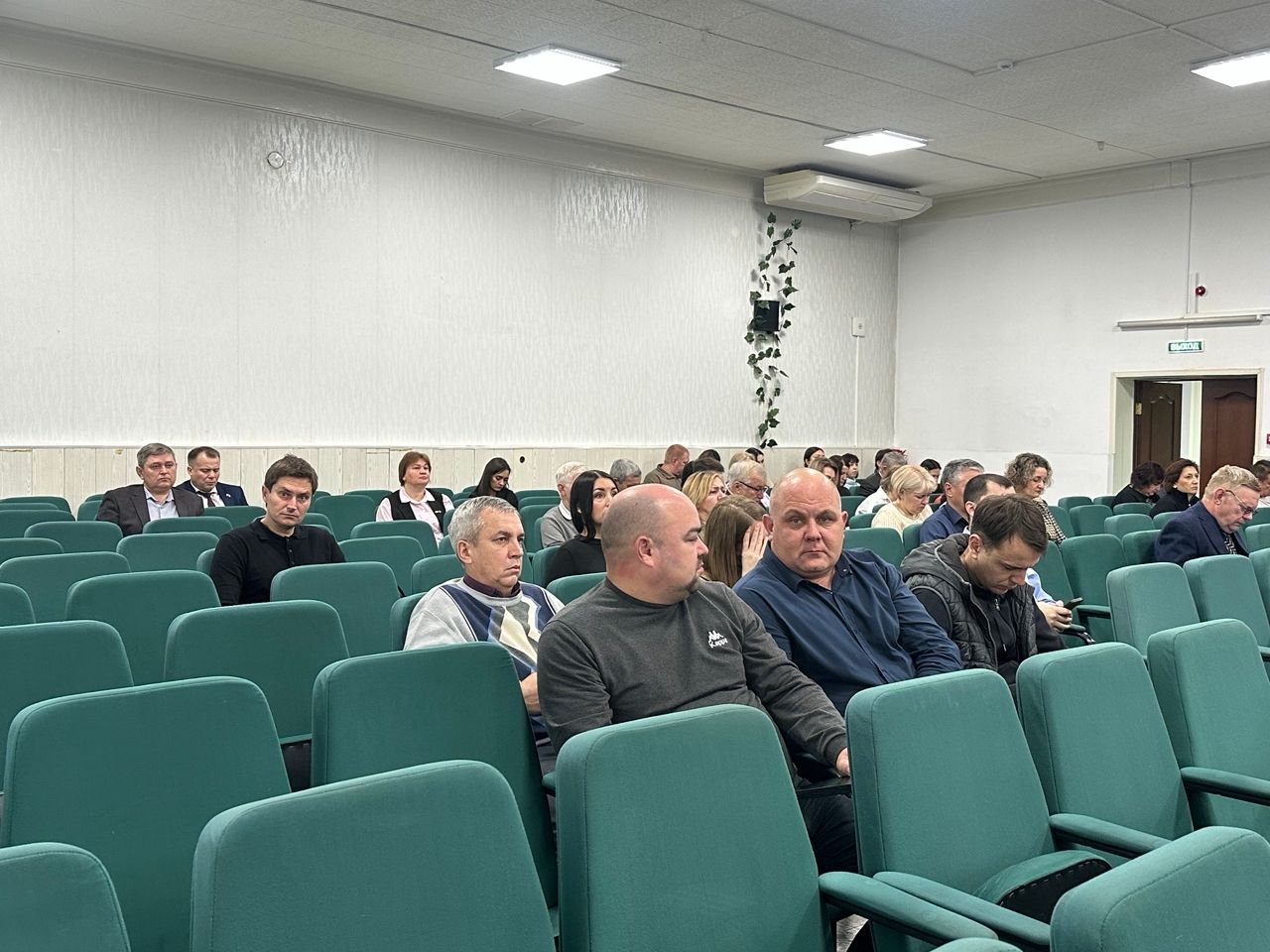 О воспитании молодежи, уборке урожая и безопасности говорили на аппаратном совещании в чистопольском муниципалитете