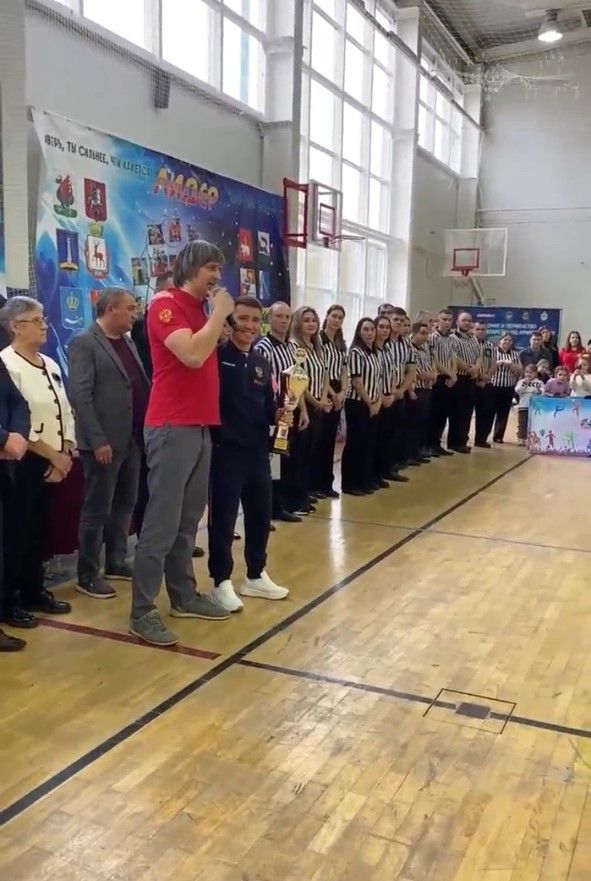 Почти 500 спортсменов приехали в Чистополь для участия в первенстве и чемпионате Татарстана по армрестлингу